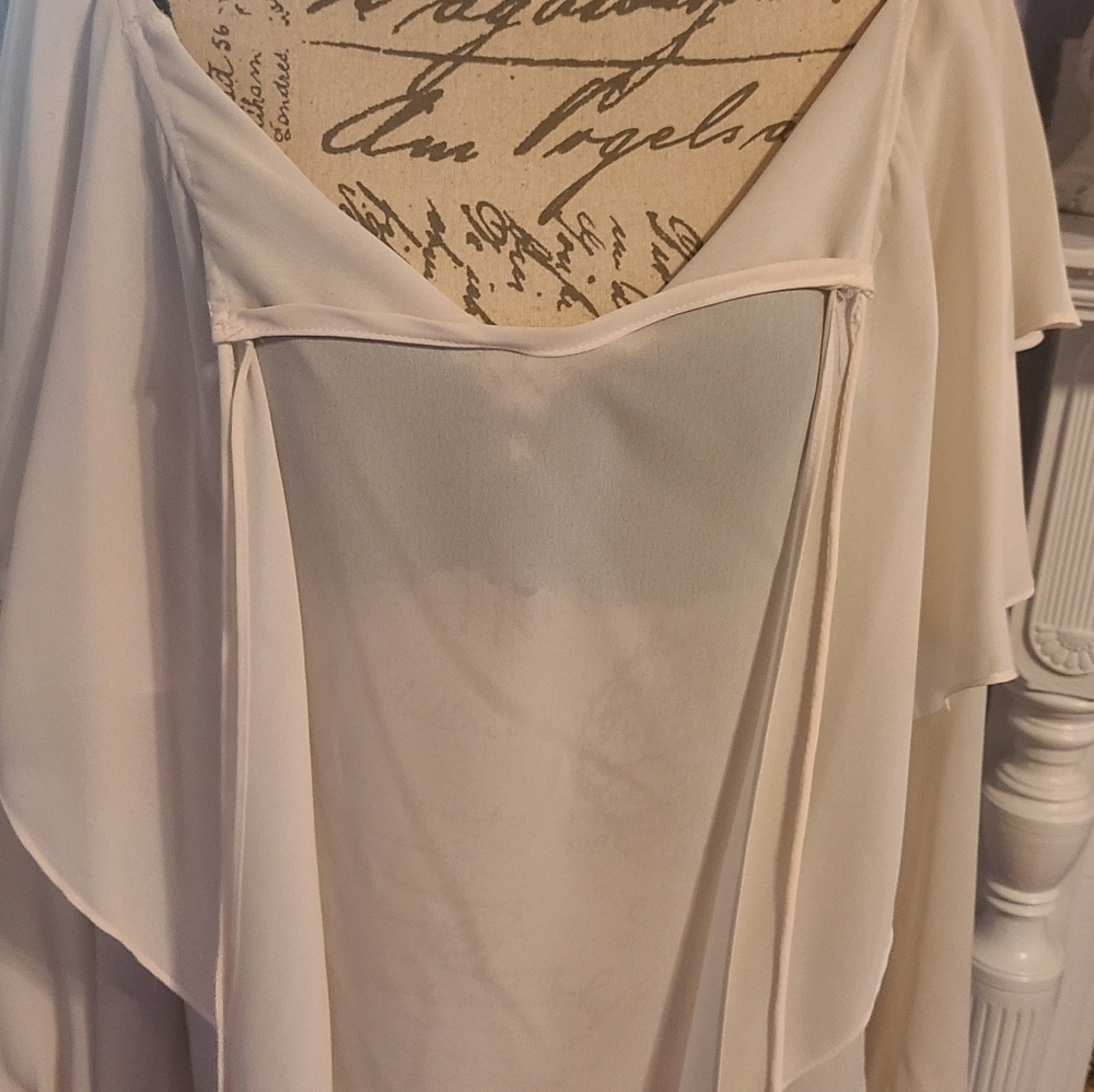 Exquisite Blouse Size Small hp๐ฅ๐ฅ๐ฅ๐ฅ - Picture 13 of 16